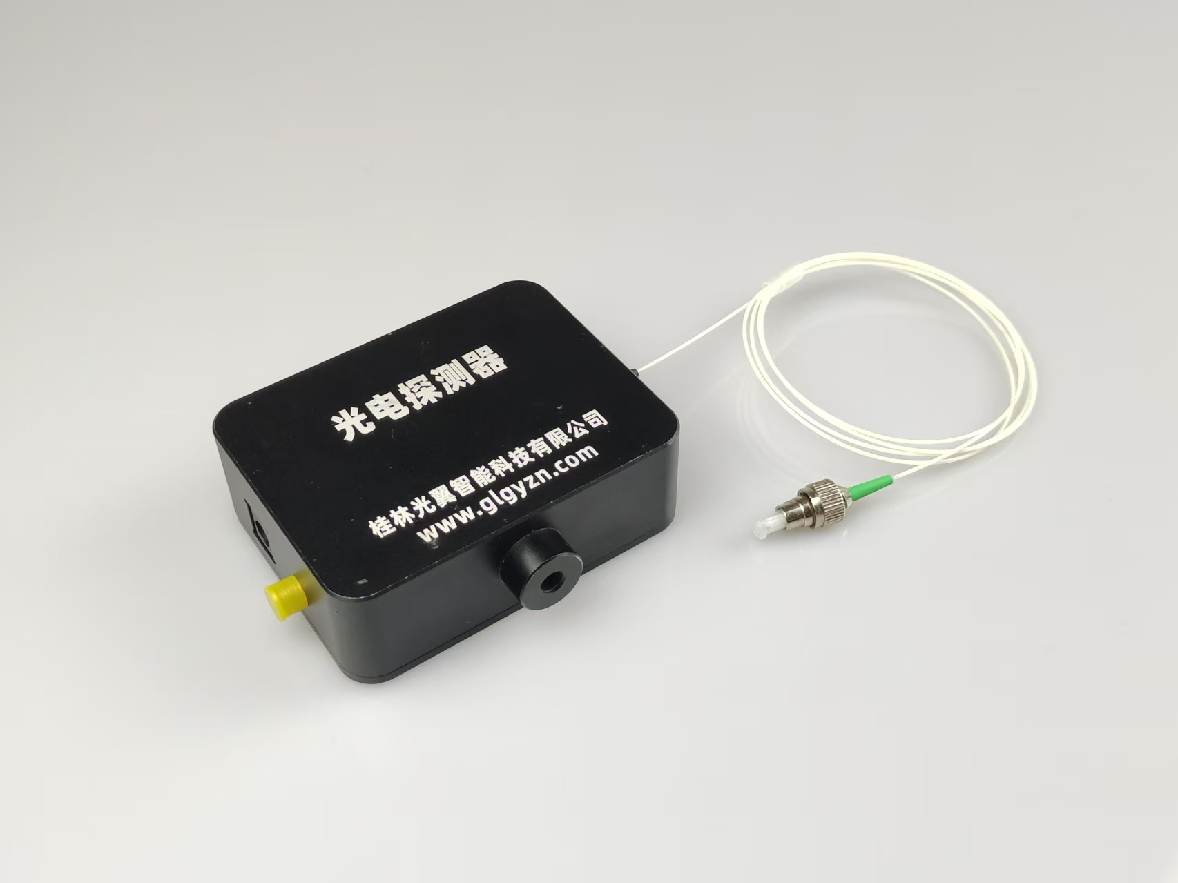 CN-APD20系列提供100%國(guó)產(chǎn)化率的雪崩光...